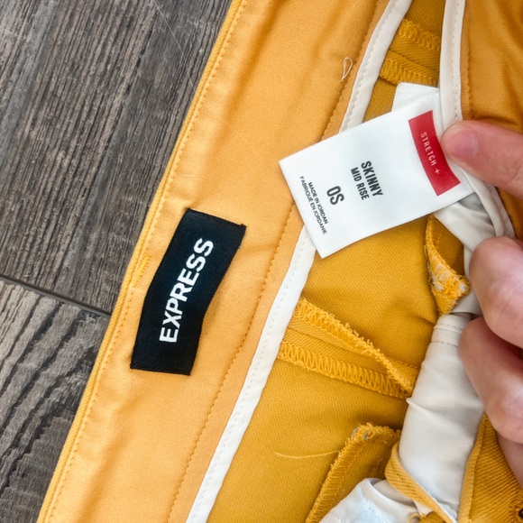 Express - Skinny Midrise Stretch Slack/Dress Pant - Yellow - Size 0Short - Picture 3 of 3